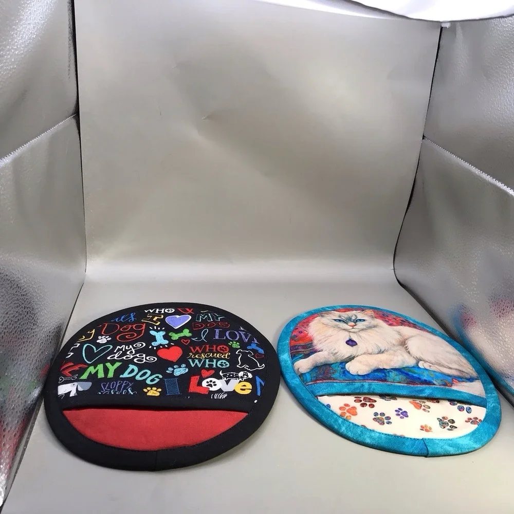 Pair‎ Of Oven Mitts Handmade Dogs And Cats 7.5 X 9